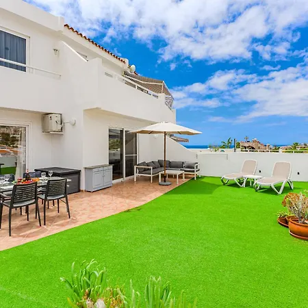 Apartament Huge Sunny Terrace Heated Pool