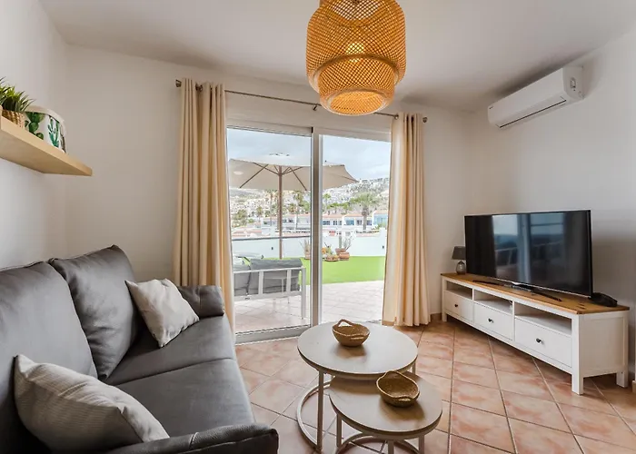 Apartament Huge Sunny Terrace Heated Pool