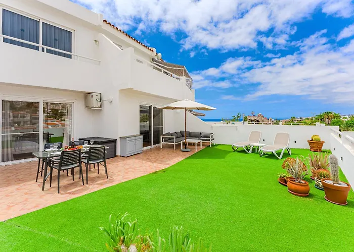 Apartament Huge Sunny Terrace Heated Pool